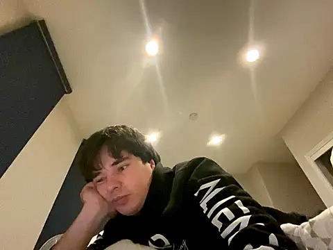 phantom898983 online show from 12.14.25