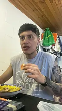 JhonCas44 online show from 12.14.25