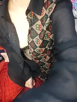 Snapshot of Alone_nothing chatting on 12.14.25 Alone nothing online show from 12.14.25