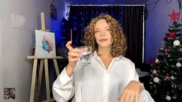 Snapshot of Miss_Monroe chatting on 12.15.25 Miss Monroe online show from 12.15.25