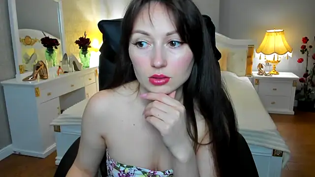 Snapshot of RosiAlina chatting on 05.20.26 RosiAlina online show from 05.20.26