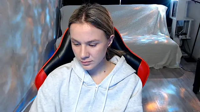 MiaBun1 online show from 03.16.26