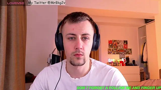 Snapshot of Brellisimo chatting on 06.04.26 Brellisimo online show from 06.04.26