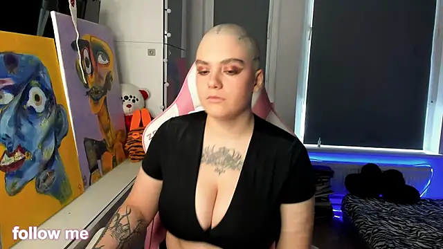 Snapshot of enigmastella chatting on 01.14.26 enigmastella online show from 01.14.26