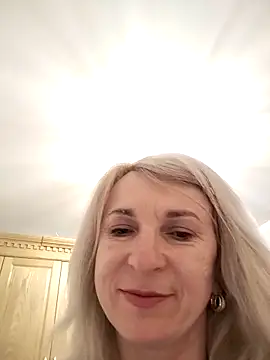 AhlyssaLove1155 online show from 04.19.26