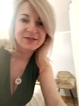 AhlyssaLove1155 online show from 04.22.26