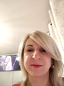 AhlyssaLove1155 online show from 04.22.26
