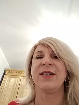 AhlyssaLove1155 online show from 07.25.26