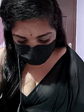 Snapshot of Shaksana-reddy chatting on 12.19.25 Shaksana-reddy online show from 12.19.25