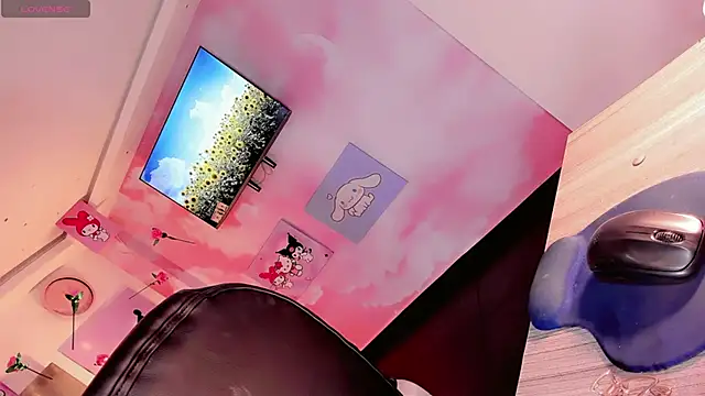 Snapshot of Melany_Alejandra chatting on 02.24.26 Melany Alejandra online show from 02.24.26