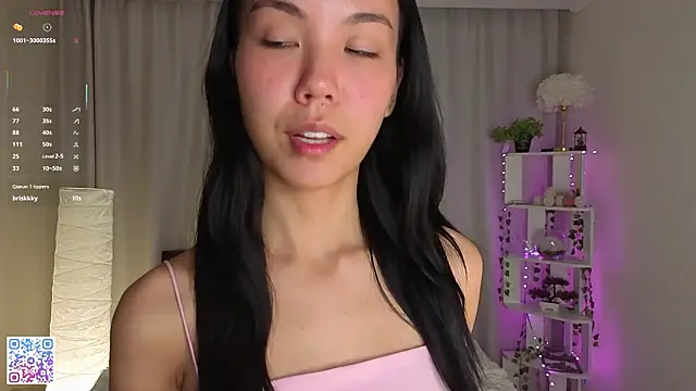 Snapshot of FreedaKulow chatting on 02.03.26 FreedaKulow online show from 02.03.26