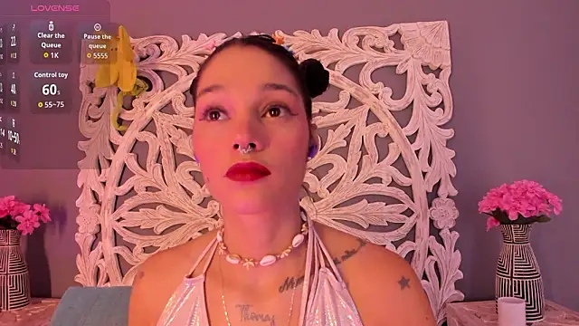 loraineblake online show from 02.01.26