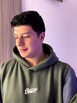 Snapshot of Goldenknight33 chatting on 01.06.26 Goldenknight33 online show from 01.06.26