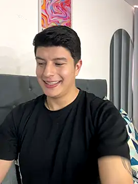 Snapshot of Goldenknight33 chatting on 01.08.26 Goldenknight33 online show from 01.08.26