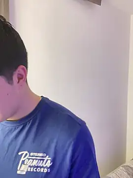 Snapshot of Goldenknight33 chatting on 01.09.26 Goldenknight33 online show from 01.09.26