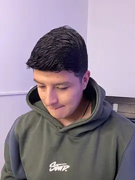 Snapshot of Goldenknight33 chatting on 03.03.26 Goldenknight33 online show from 03.03.26