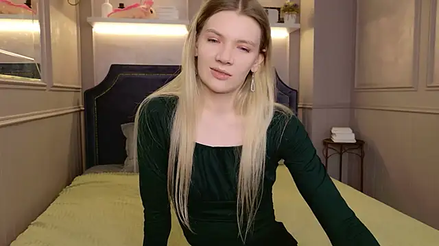 Snapshot of Vivien_Hans chatting on 03.03.26 Vivien Hans online show from 03.03.26