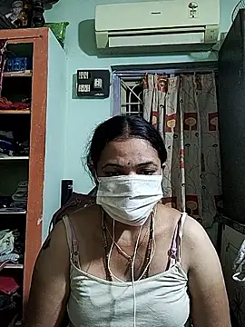 Snapshot of bhavyasri_55 chatting on 12.22.25 bhavyasri 55 online show from 12.22.25