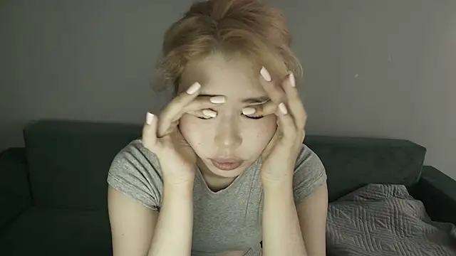 Snapshot of kimyjina chatting on 06.14.26 kimyjina online show from 06.14.26