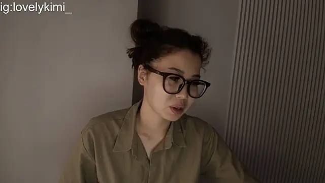 Snapshot of kimyjina chatting on 07.19.26 kimyjina online show from 07.19.26