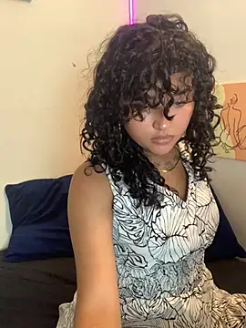 ladulcemary  online show from 05.03.26