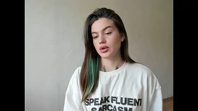 NikkieKitty online show from 04.30.26