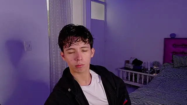 Snapshot of Dani_Dancer chatting on 02.14.26 Dani Dancer online show from 02.14.26