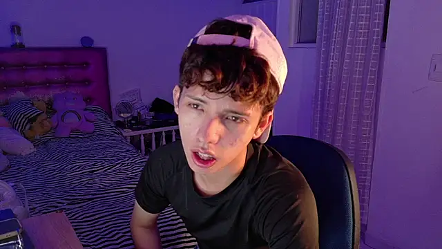 Snapshot of Dani_Dancer chatting on 02.25.26 Dani Dancer online show from 02.25.26