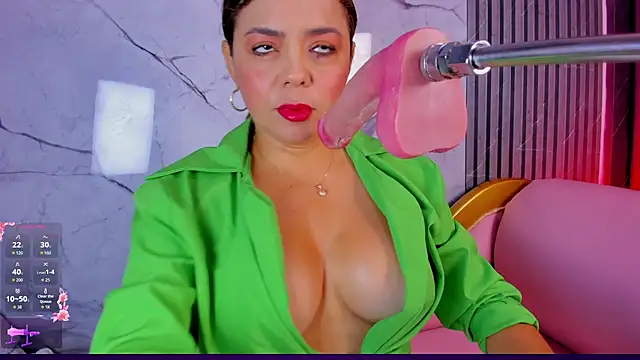 Snapshot of shayra_boobs2 chatting on 06.02.26 shayra boobs2 online show from 06.02.26