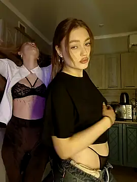 Snapshot of findwayout chatting on 03.06.26 findwayout online show from 03.06.26