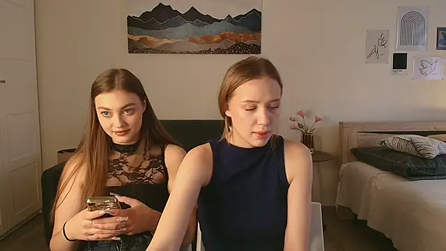 Snapshot of findwayout chatting on 03.19.26 findwayout online show from 03.19.26