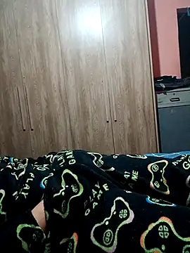 Snapshot of AVALIAminhaPika chatting on 03.10.26 AVALIAminhaPika online show from 03.10.26