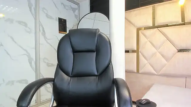 IssysLeBlanc online show from 01.17.26