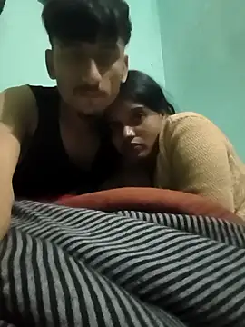 Snapshot of couplegk71 chatting on 01.16.26 couplegk71 online show from 01.16.26