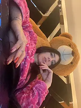 Snapshot of Moon_Magic666 chatting on 12.22.25 Moon Magic666 online show from 12.22.25