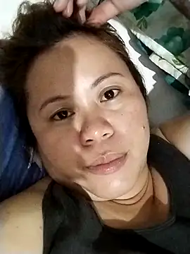 Snapshot of Melania05 chatting on 04.04.26 Melania05 online show from 04.04.26