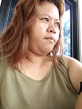 Snapshot of Melania05 chatting on 04.05.26 Melania05 online show from 04.05.26