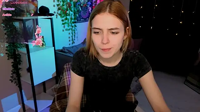 Bella xBaby online show from 04.28.26