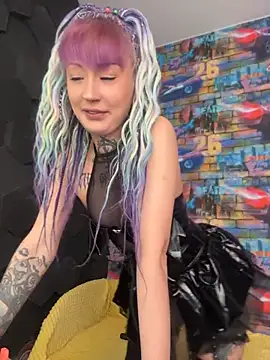 Tattoo  Moon online show from 05.05.26