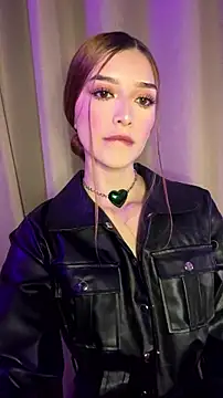 HoneyWeebsss online show from 07.18.26