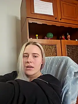 ChristinaWheeled11 online show from 02.18.26