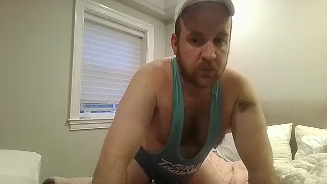 Snapshot of BeefyNcloudy chatting on 03.25.26 BeefyNcloudy online show from 03.25.26
