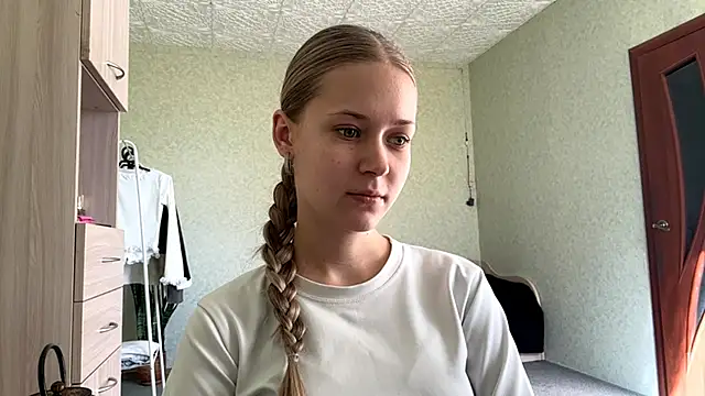 ZaidaSchwarten online show from 05.02.26