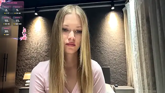 ZaidaSchwarten online show from 08.09.26