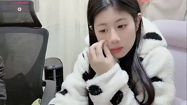 Yvonne-07 online show from 01.09.26