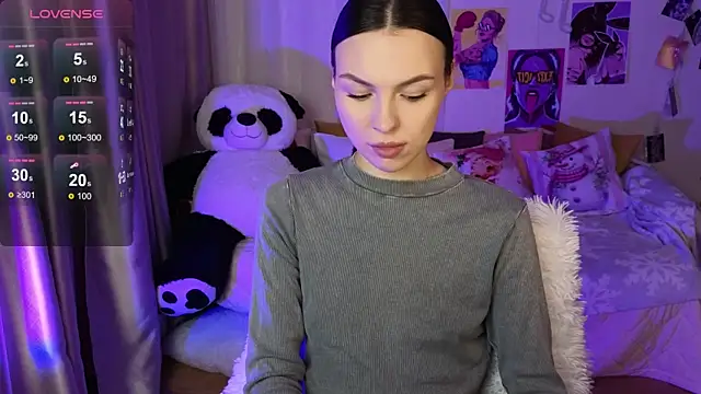 MaxinCarroll online show from 12.16.25