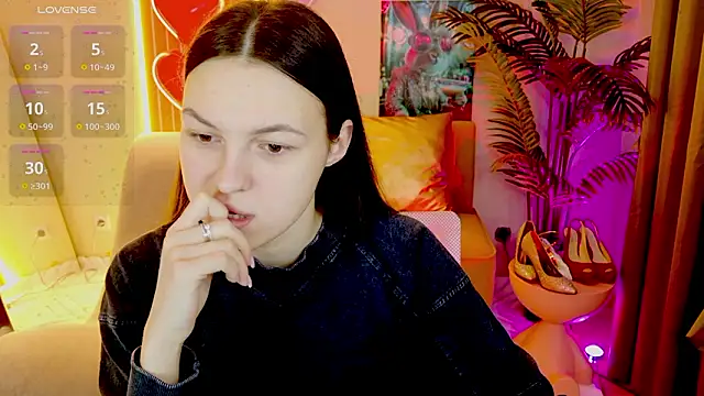 Snapshot of MaxinCarroll chatting on 02.12.26 MaxinCarroll online show from 02.12.26