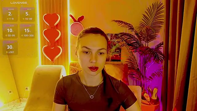 Snapshot of MaxinCarroll chatting on 02.16.26 MaxinCarroll online show from 02.16.26