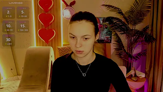 Snapshot of MaxinCarroll chatting on 02.24.26 MaxinCarroll online show from 02.24.26