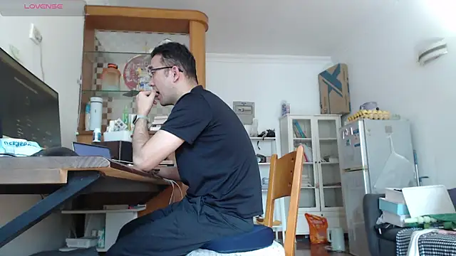 Snapshot of jjjjay123 chatting on 12.16.25 jjjjay123 online show from 12.16.25